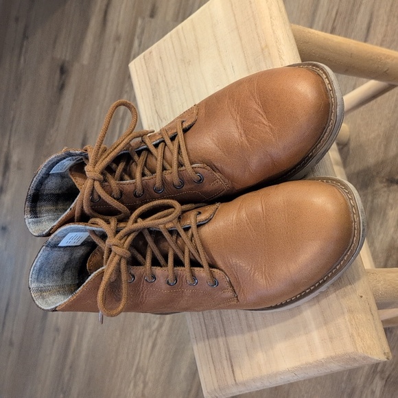 Toms - Hillside Leather Boot - Picture 2 of 7